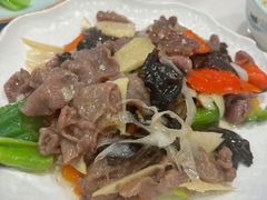 -犇逸·乐山跷脚牛肉·四川现炒(览海店)