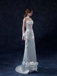 -予白婚纱礼服馆