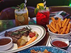 -Famous肥猫墨西哥音乐餐吧(五棵松华熙LIVE店)