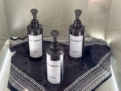 -浅深(世茂滨江精品店)