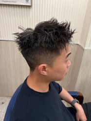 -PE SALON