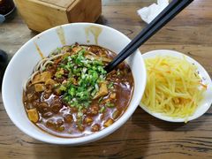 -陇上全荟兰州传统牛肉面(延吉路店)