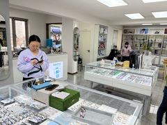 -潘多拉眼镜·蔡司依视路明月(潘家园店)