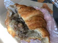 可颂包烧卖-不正咖啡(万达尊店)