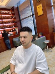 -尼特斯男士发型馆