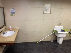 -啊美丽炭火烤肉(滑翔一店)