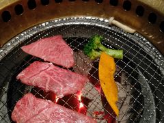 -山川小町·极番烧肉(新地假日广场店)