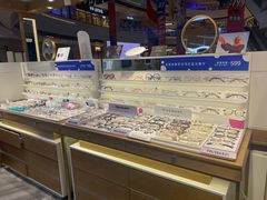 -爱视眸Eyeblling眼镜·依视路·蔡司镜片折扣店(百联南方商城购物中心)