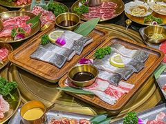 -何发发和牛烧肉·鳗鱼榴莲放题自助(乐峰广场店)