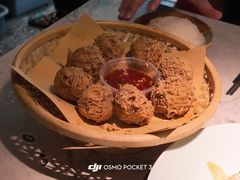 -吃饭皇帝大土家民族菜(荟聚店)