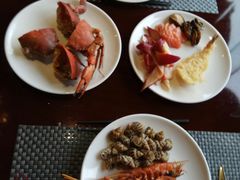 -荣誉国际酒店-云顶旋转餐厅