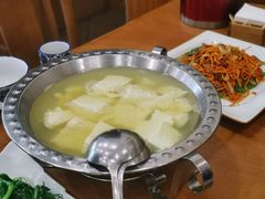 -石磨豆花家常菜·牦牛排土火锅