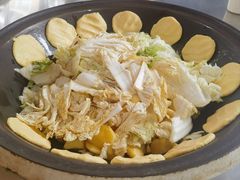 -粘豆包柴火铁锅炖