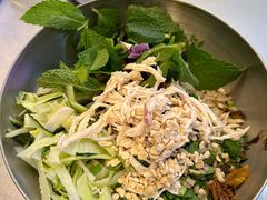 傣味鸡丝米线-哪爪小锅米线·拌鸡爪