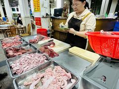 -标记美食新鲜猪杂(兴南大道店)