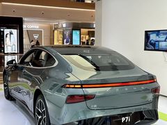 -小鹏汽车体验中心(苏州龙湖狮山天街店)