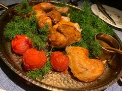 烤有机散养春鸡配小土豆-弦月窗LUNETTE BY AMANDA(复兴路店)