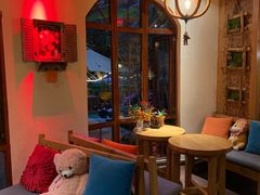 -月亮眼花园餐厅书吧酒吧