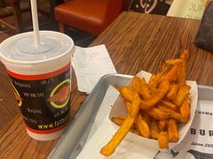 -FATBURGER 特富客汉堡(外交公寓店)
