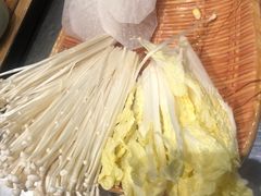 -潮界(LU·ONE凯德晶萃广场店)