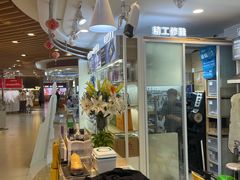 -爱革·洗衣改衣·洗鞋修鞋·洗包修包·奢侈品护理(宝地广场店)