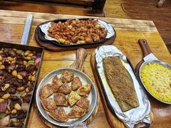 -老东镇啤酒屋海鲜加工·蒸汽海鲜·海鲜烧烤(台东店)