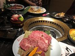 -山川小町·极番烧肉(新地假日广场店)