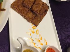 杏仁香煎小棠菜-河畔春天时尚餐厅