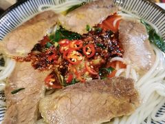 牛巴呼米线-紫滇源云南生态菜(丹凤街店)