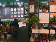 -朋友圈概念餐厅(象山万达广场店)