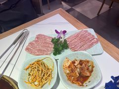 小菜-猪啊牛呀羊啊铜盘烤肉(正大广场店)