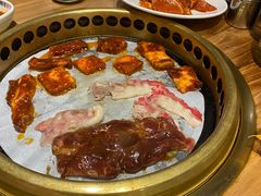 -韩京炭火烤肉自助料理(柯桥万达店)