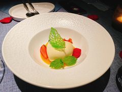 吊杆杏慕斯+花椒-弦月窗LUNETTE BY AMANDA(复兴路店)