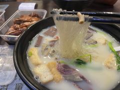 -鸭味先老鸭粉丝馆(瑞金路二号四号小区店)