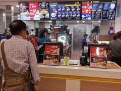 -麦当劳(轻轨曹杨路店)
