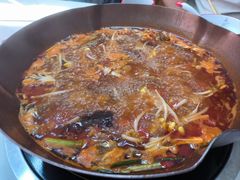 -毛辣果·贵州红酸汤牛肉火锅(西单店)