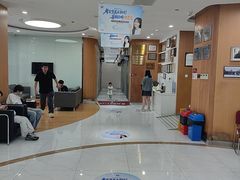 -雅悦齿科(顾村公园店)