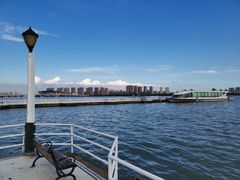 -君来湖滨饭店·玫瑰园
