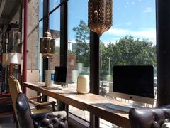 靠窗位-maan coffee漫咖啡(通州店)