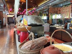 -老街坊美食汇(玉兰大街店)