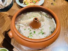-老滇山寨•云南特色菜•地方菜•民族风情歌舞表演(金碧店)