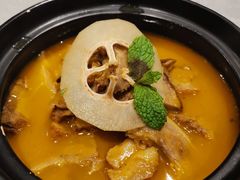 酸木瓜炖牛腩-半山腰·云南菜(侨福芳草地店)