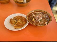 军屯锅盔-董记冒节子肥肠粉