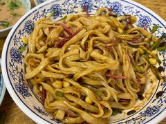 老北京炸酱面-门框胡同百年卤煮(新街口店)