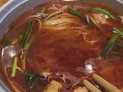 -犟一碗双椒鸡面(得意世界店)