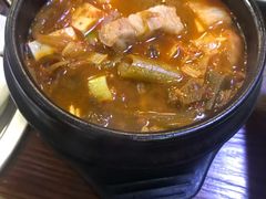 辣白菜汤-首尔馆韩国料理(金童路店)