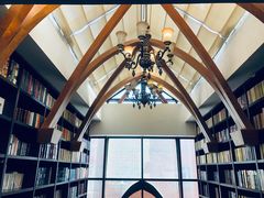 -钟书阁(松江泰晤士小镇店)