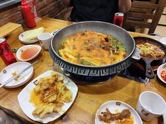 -喇喇排骨火锅·传统韩式脊骨汤(望京西园总店)