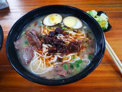 -花溪巷牛肉粉(泉城路店)
