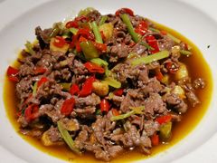 土芹菜炒黄牛肉-小辣椒(华富店)